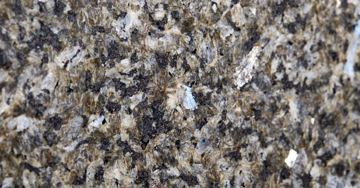 Labrador Ocean Blue - Polished